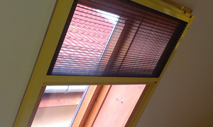 Plissierte Insektenschutzgitter für Fenster mit der Bezeichnung POS 18